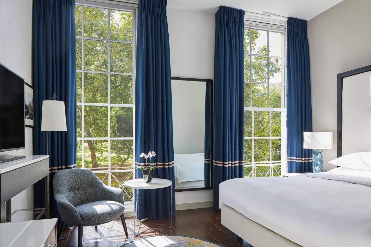 London Marriott Hotel Grosvenor Square Екстер'єр фото