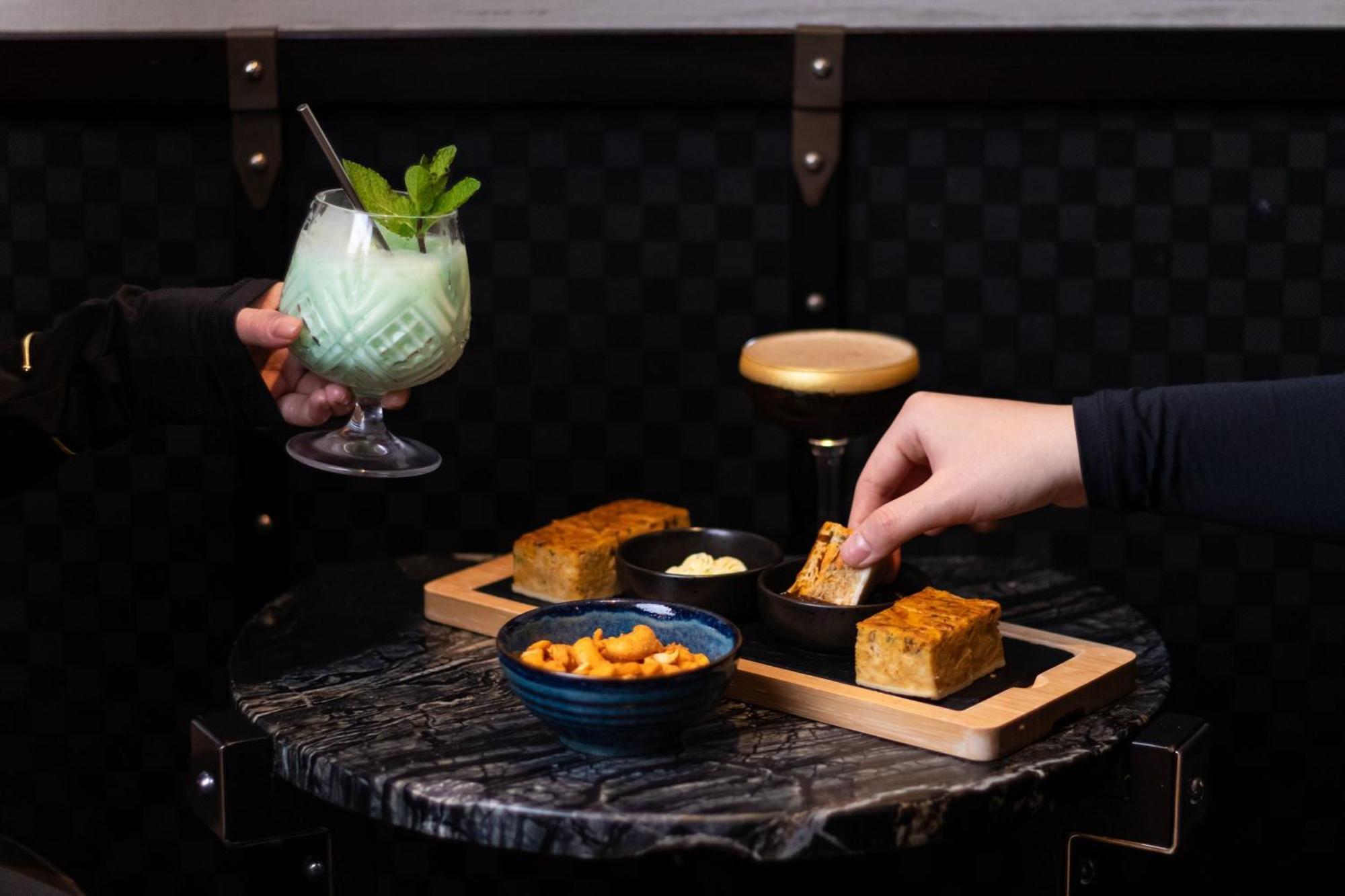 London Marriott Hotel Grosvenor Square Екстер'єр фото