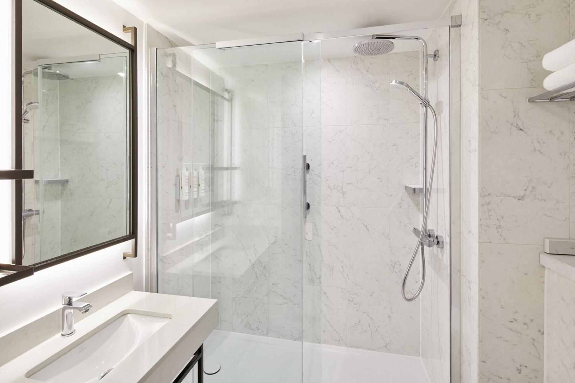 London Marriott Hotel Grosvenor Square Екстер'єр фото