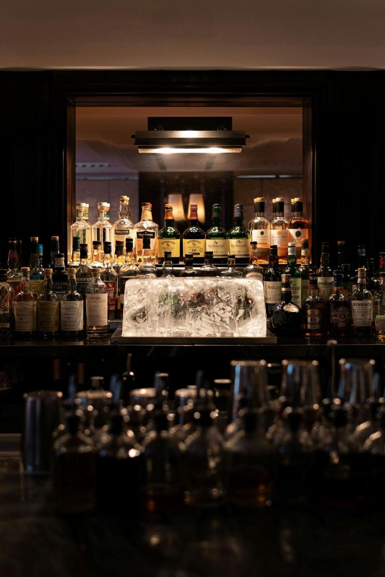 London Marriott Hotel Grosvenor Square Екстер'єр фото
